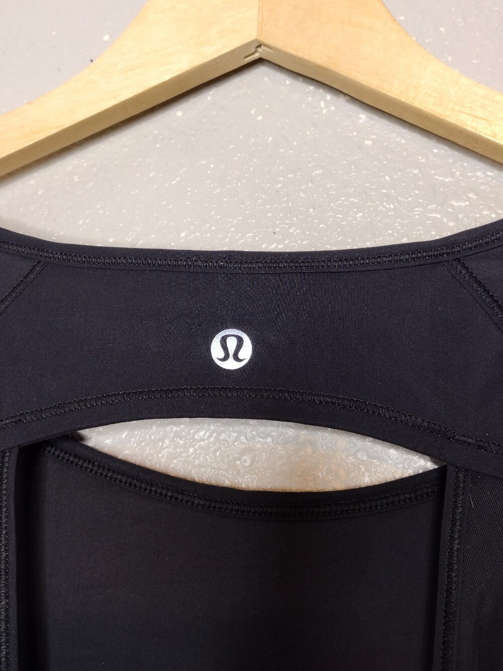 Lululemon Black Lightweight Long Sleeve Athletic Top Sz 10 - Picture 12 of 15